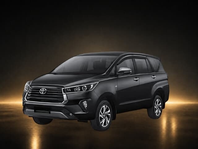Toyota Innova Reborn untuk sewa mobil Padang